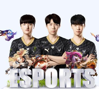 凯恩在今天的训练中表现出色。他在热身、传球练习和...